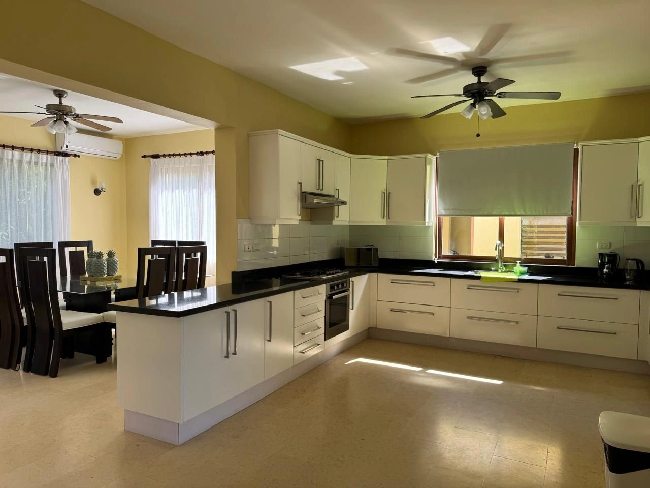 Вилла рядом с пляжем в закрытом сообществе в Сосуа, Доминиканская Республика