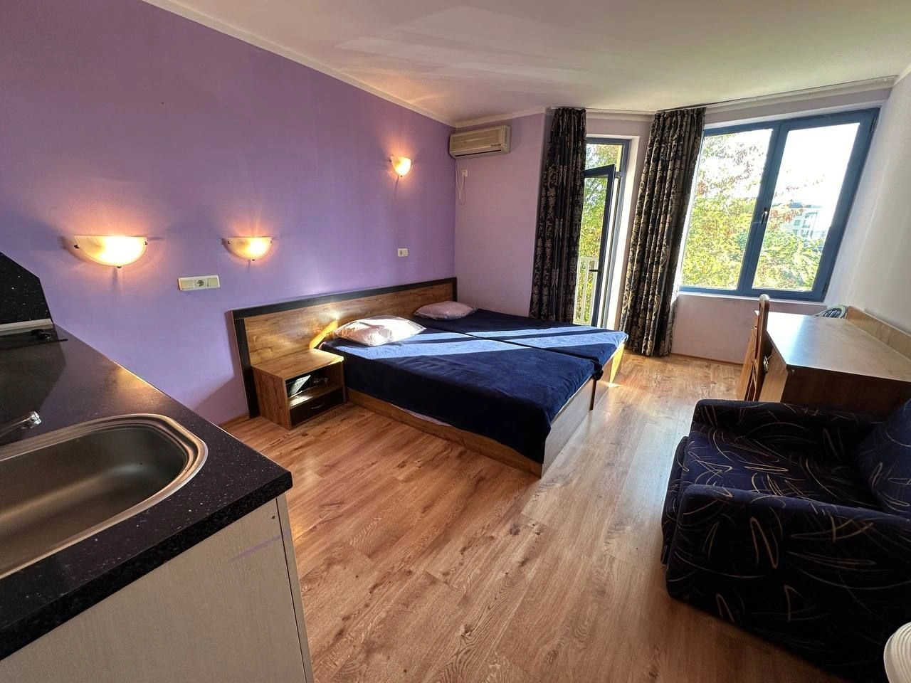 Меблированные квартиры в современном комплексе в Солнечном Берегу, Болгария