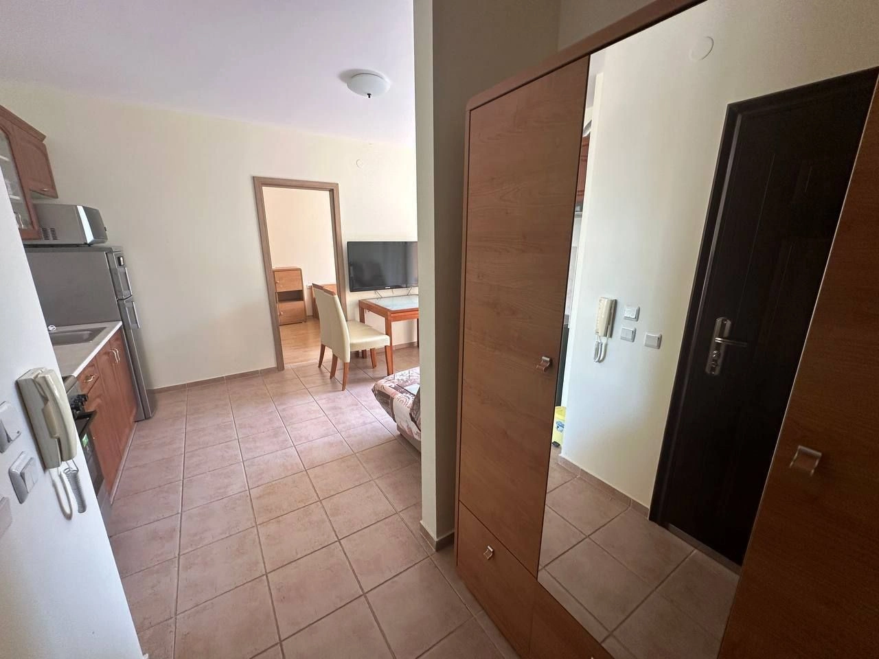 Квартиры на второй линии от моря в комплексе на Солнечном берегу, Болгария