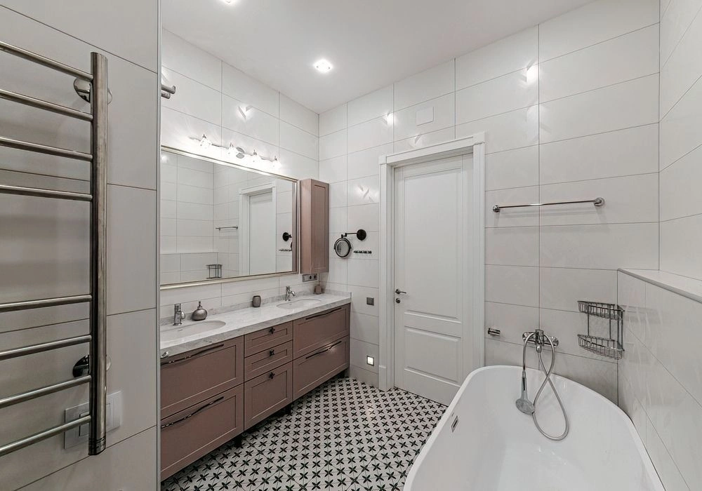 <p>3-комнатная квартира в тихом районе Ленинского района, недалеко от центра.</p>