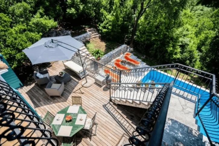 Каменная вилла 2+1 в Миловичах на полуострове Лустика