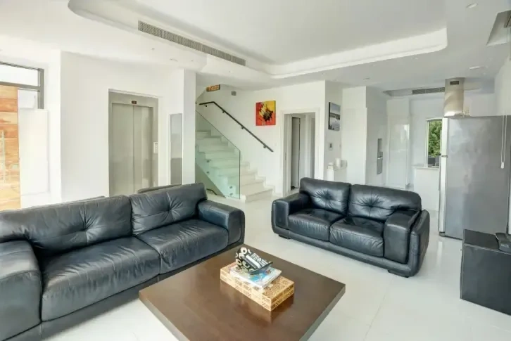 Вилла в Фамагусте за 1200k € ✅ жильё на Кипре