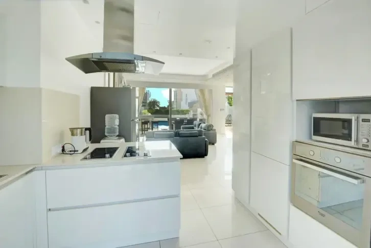 Вилла в Фамагусте за 1200k € ✅ жильё на Кипре