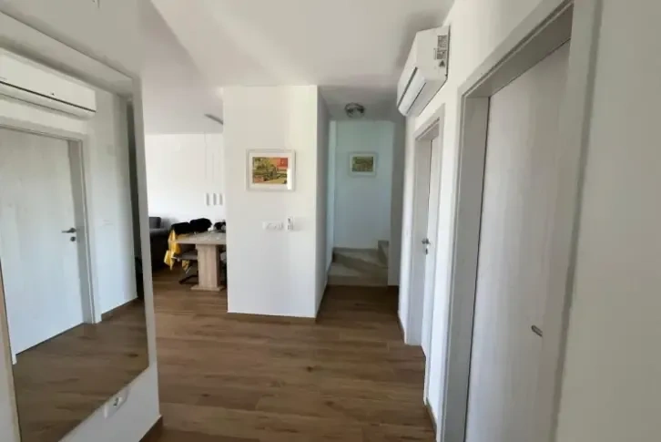 Роскошный дом площадью 169 м2 в 8 км от города Умаг