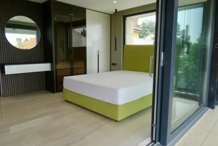 Квартира рядом с морем в Малинска Дубашница, Хорватия