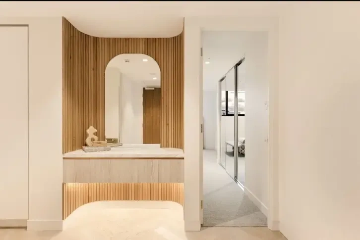 Светлая 2+1 квартира в престижном районе Мельбурна