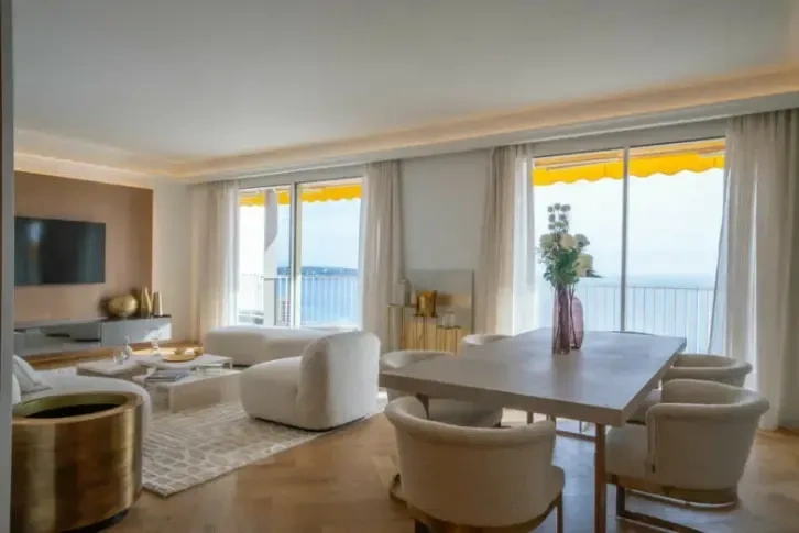 Apartment of 166 m2 with sea view in Les Abeilles, Monaco