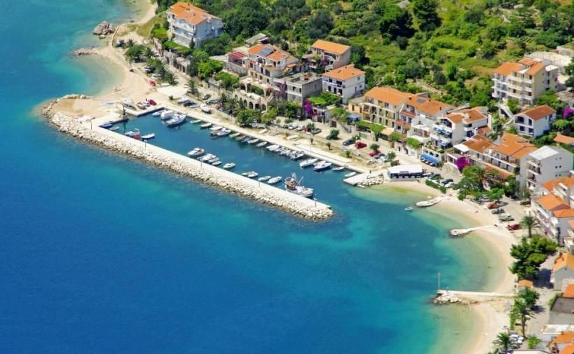 Участок городского типа в Подгоре, Хорватия