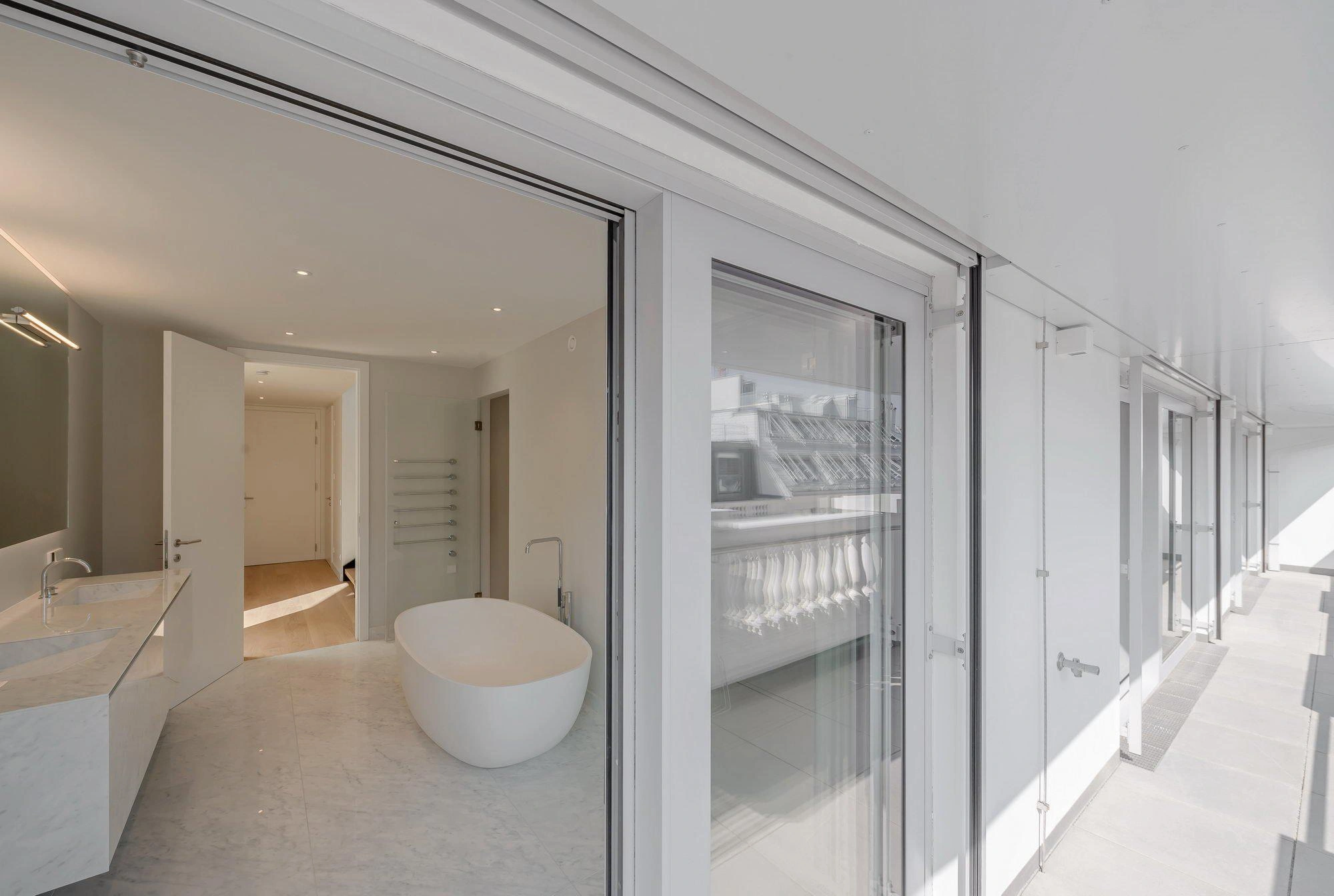 Квартиры в историческом жилом комплексе в Вене, Австрия