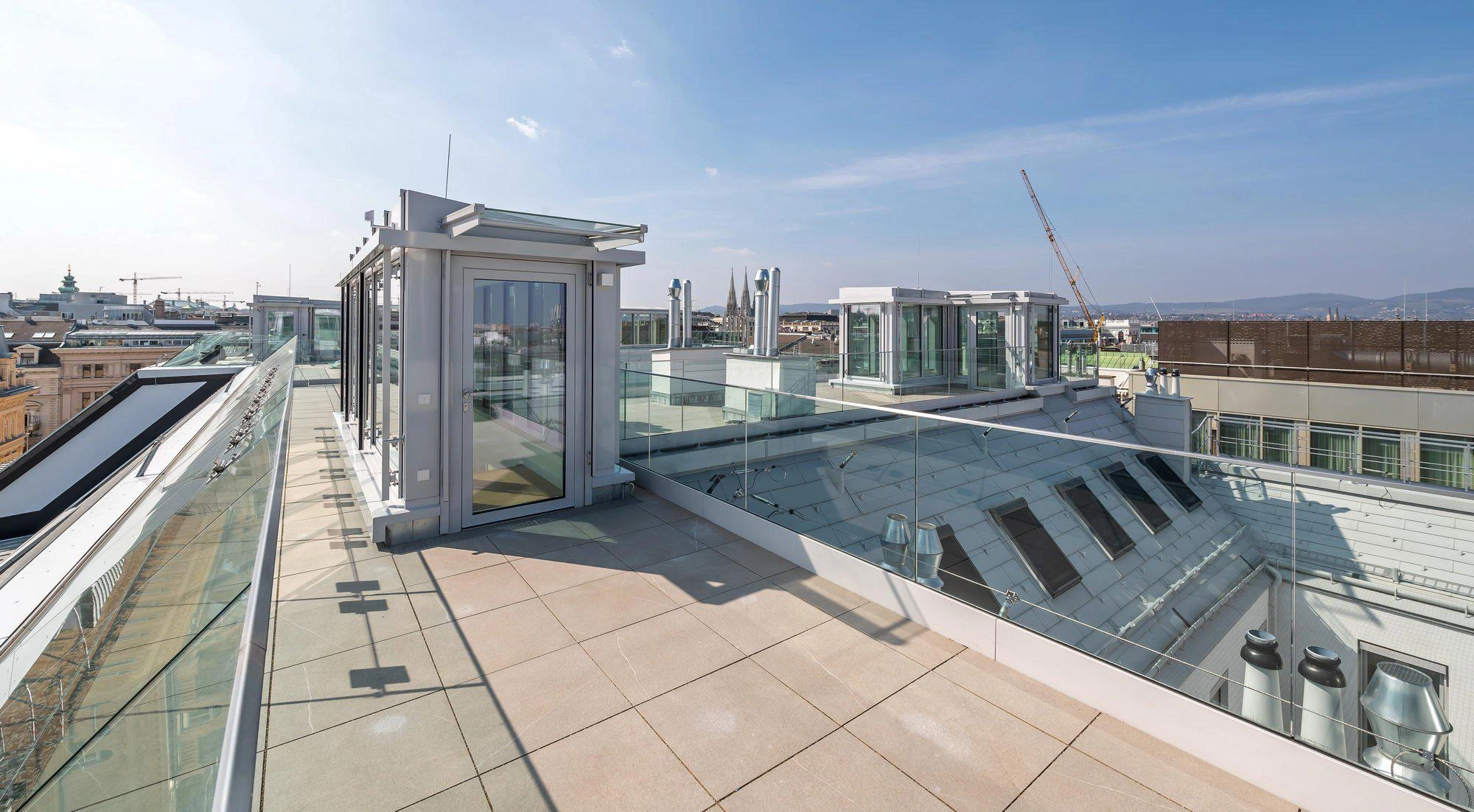 Квартиры в историческом жилом комплексе в Вене, Австрия