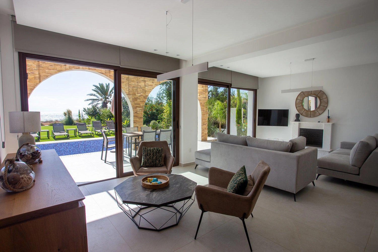 Прибрежные виллы в Айя-Текла, Фамагуста (Кипр)