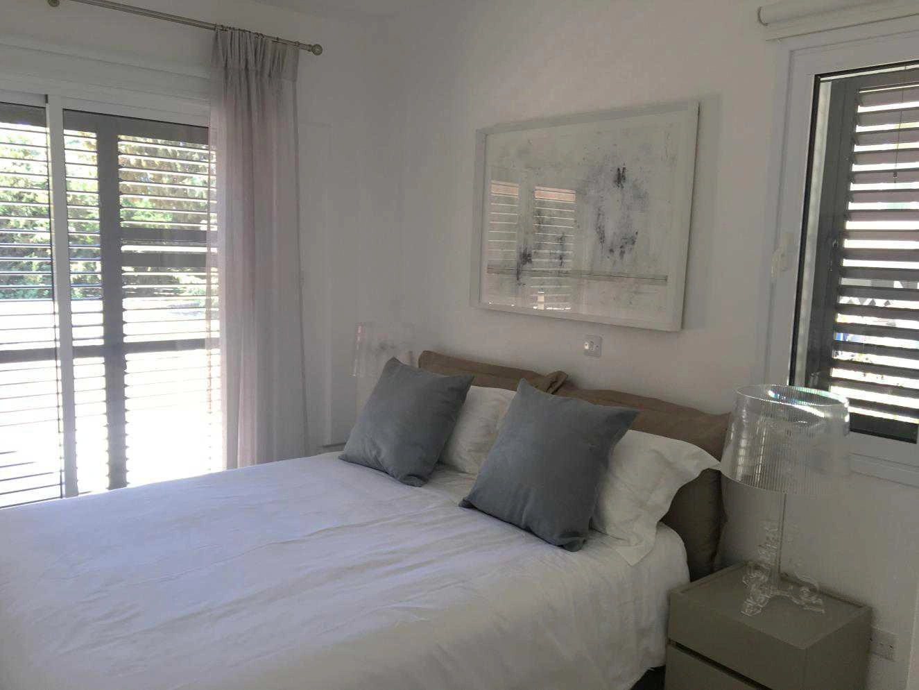 Квартиры в жилом комплексе в Пафосе, на Кипре