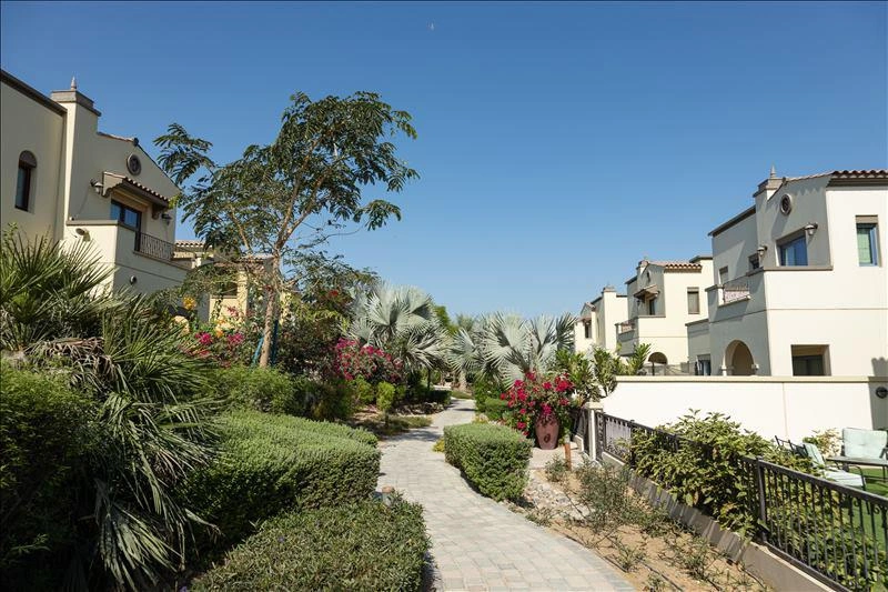 Виллы Mushrif Village, Дубай, Объединённые Арабские Эмираты