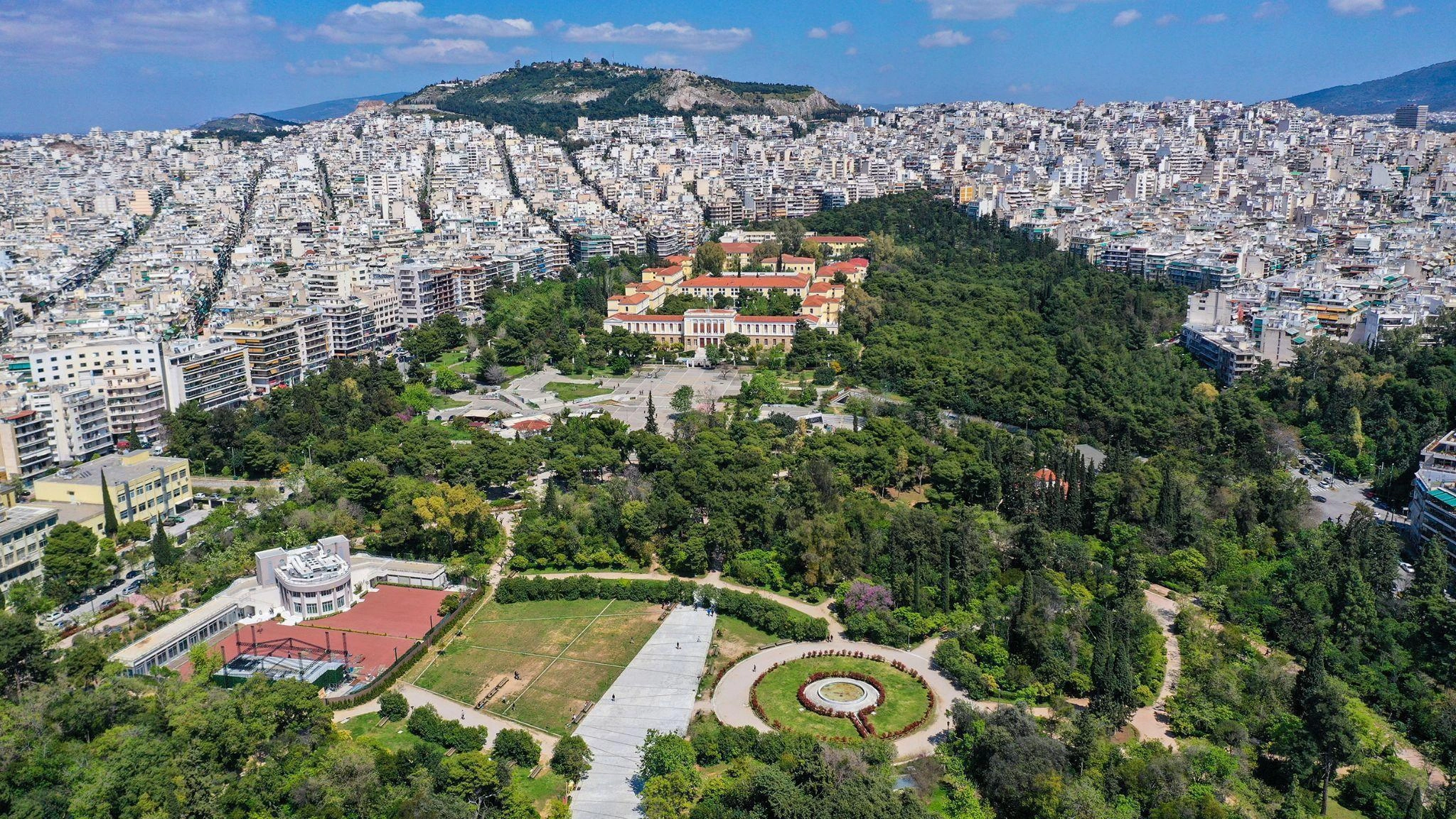 Квартиры с управлением арендой в Ампелокипи, Аттика, Греция