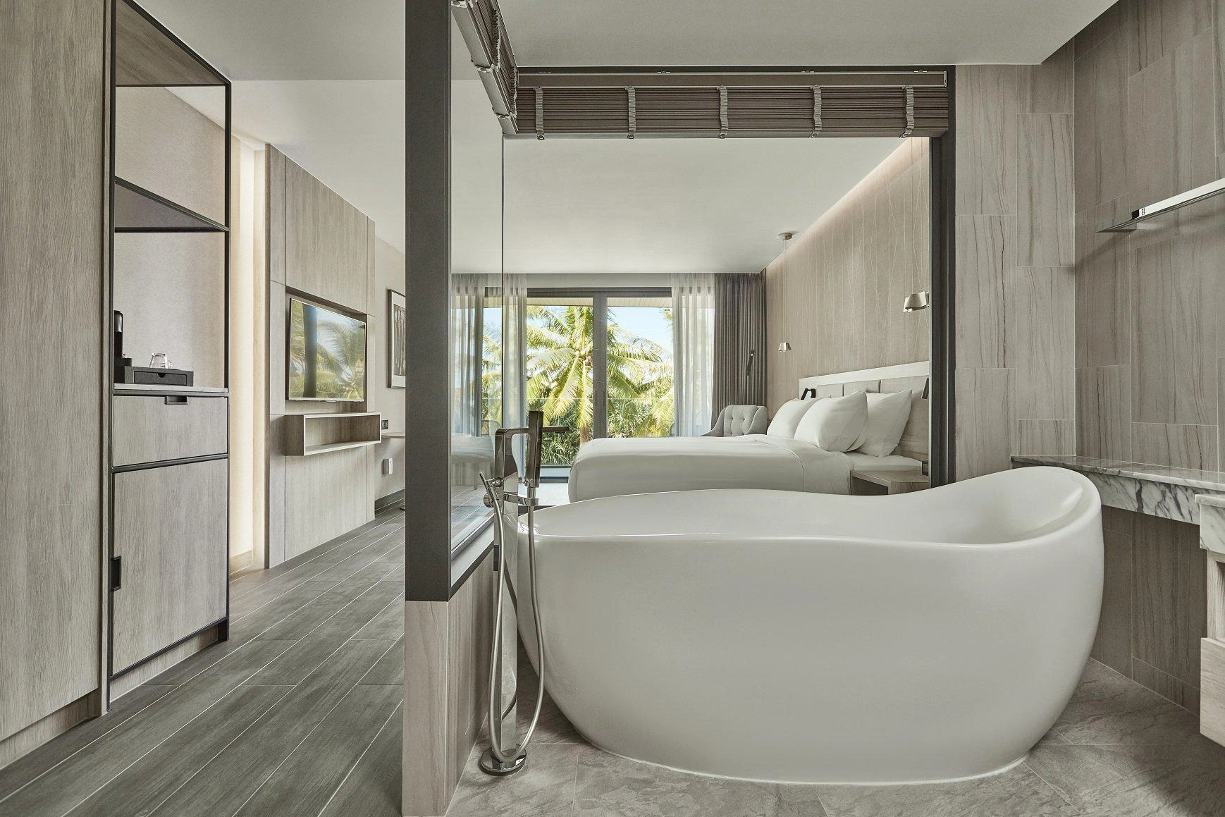 Апартаменты в кондо-отеле на пляже Май Кхао, Пхукет, Таиланд