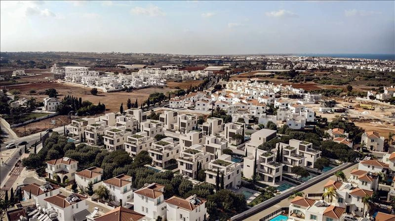 Виллы в современном жилом комплексе в Фамагусте, Кипр