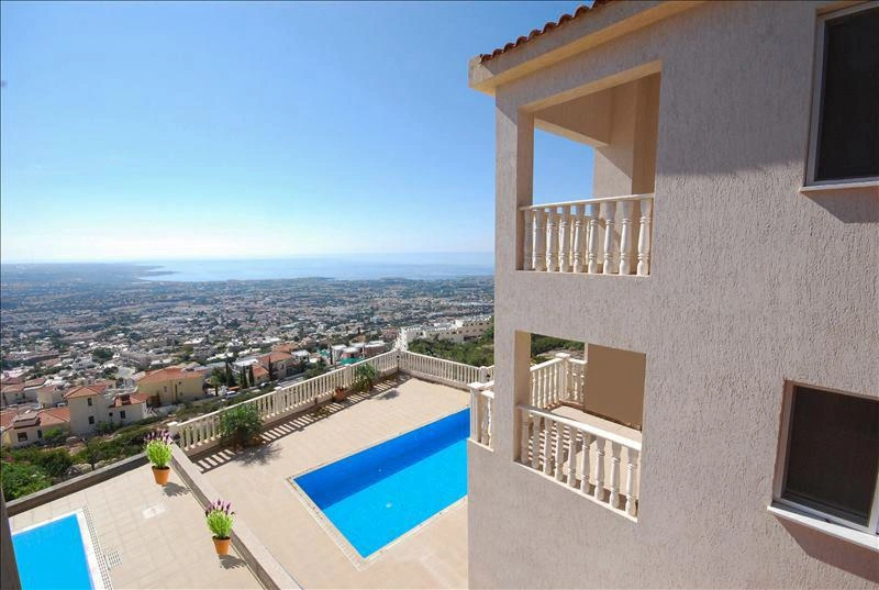 Виллы в жилом комплексе в Пафосе, Кипр