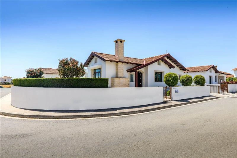 Меблированные виллы в Фамагусте, Кипр