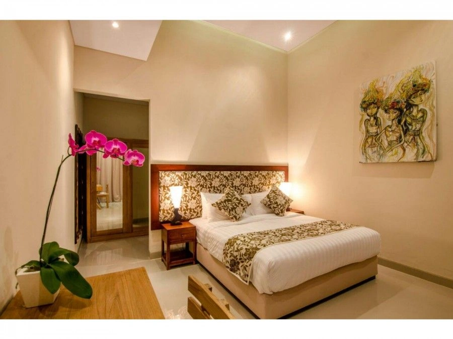 Роскошная вилла площадью 1500 м2 с бассейном в Южном Депансаре