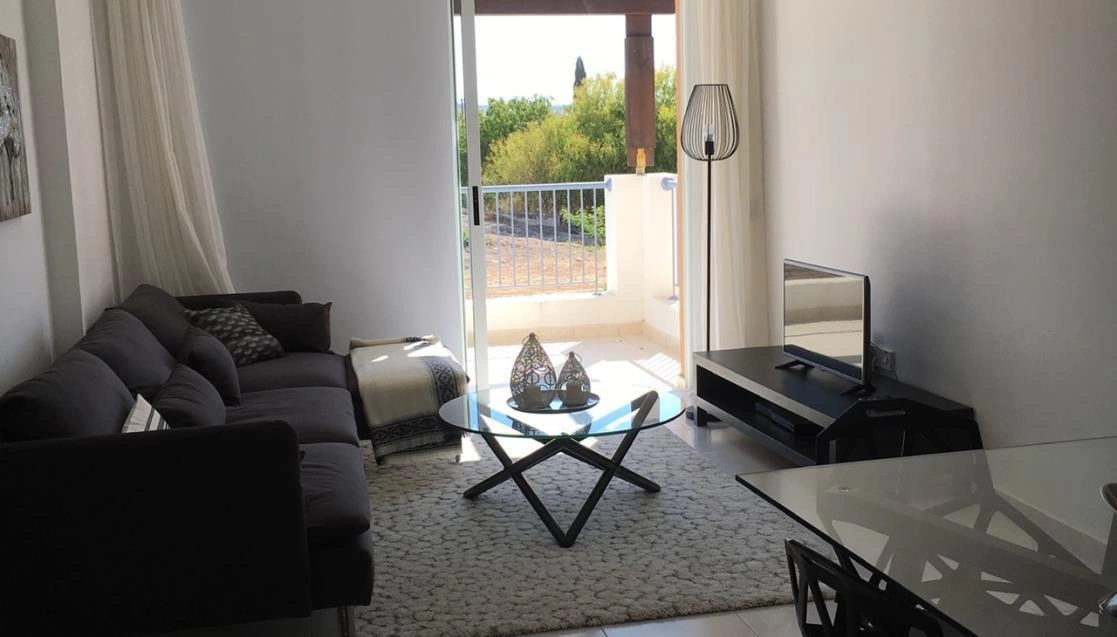 Таунхаусы в жилом комплексе рядом с песчаными пляжами в Пафосе, Кипр