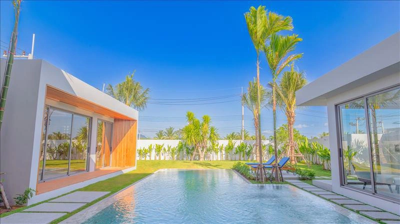 Виллы в современном жилом комплексе на Пхукете, Таиланд