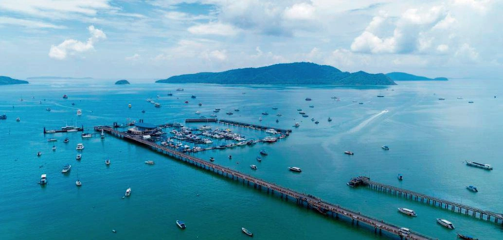 Апартаменты с программой аренды в Чалонге, Пхукет, Таиланд