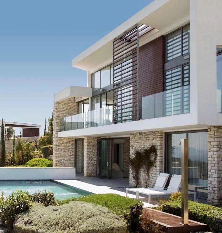 Виллы в большом жилом комплексе в Пафосе, на Кипре