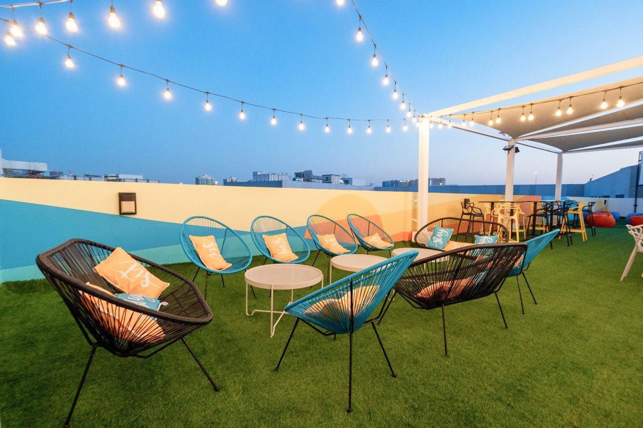 Апартаменты Izzzi Life Mint, Объединённые Арабские Эмираты, Дубай