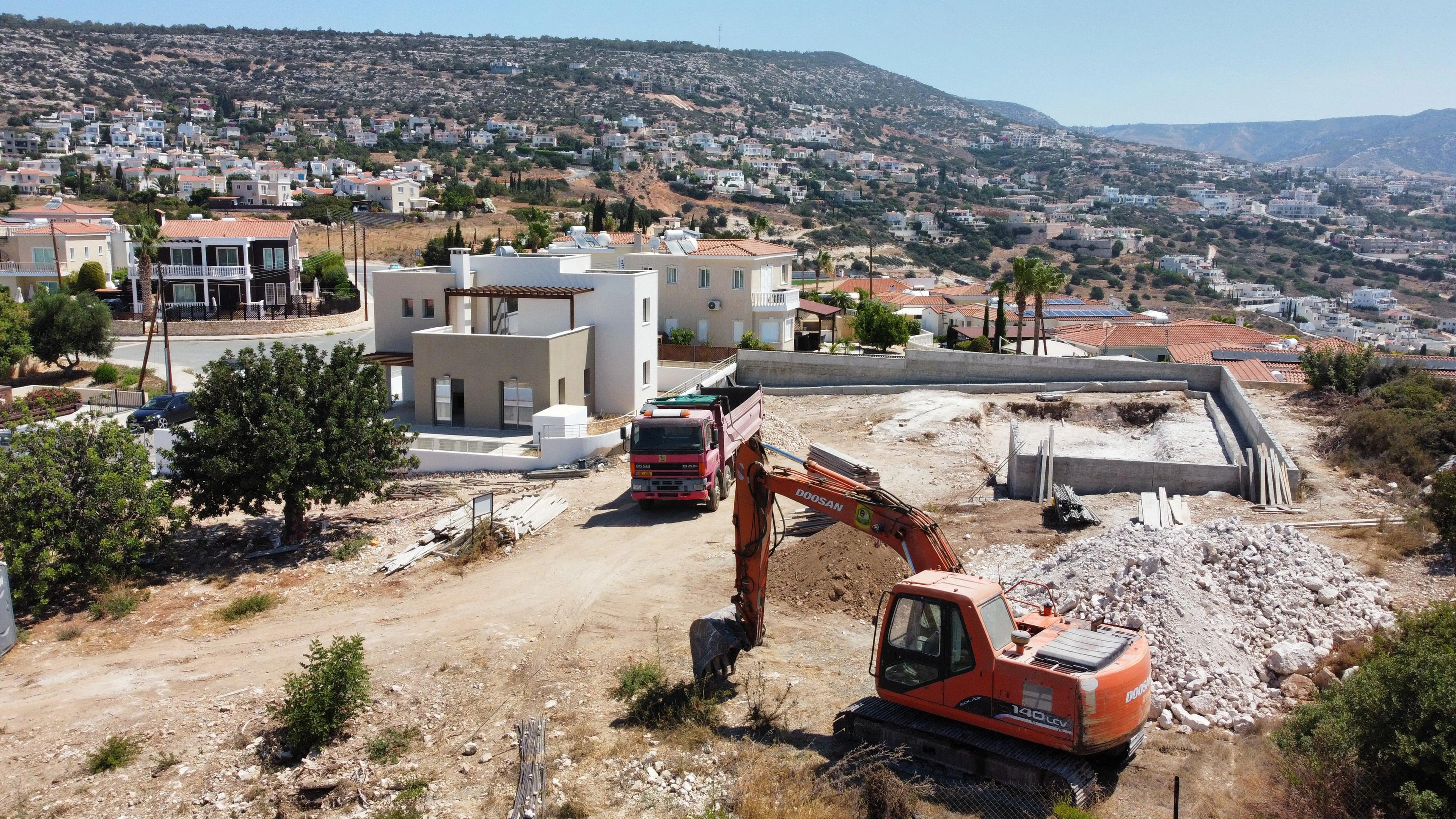 Виллы с бассейнами и панорамным видом на море в Пафосе, Кипр