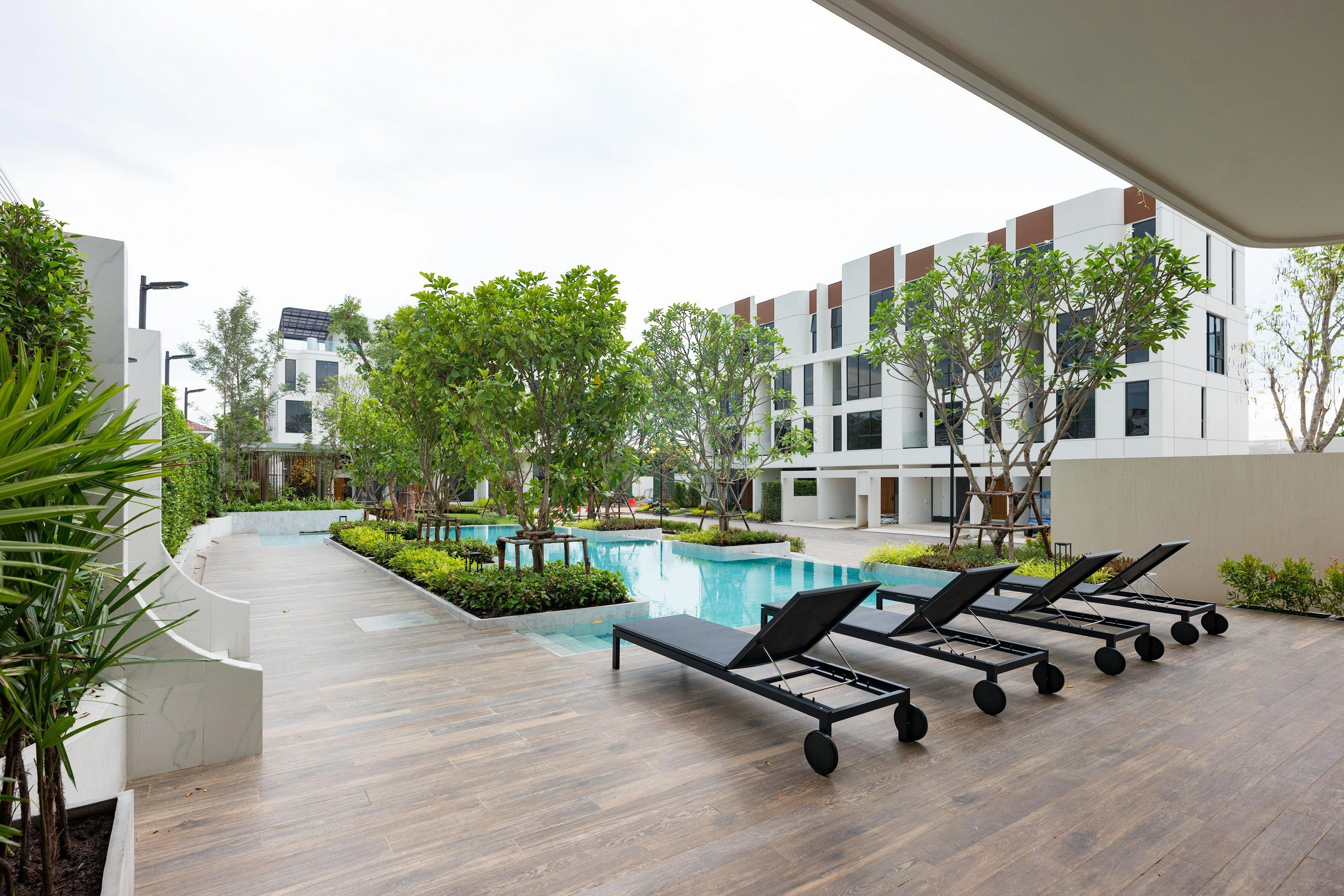 Виллы в современном жилом комплексе в Бангкоке, Таиланд