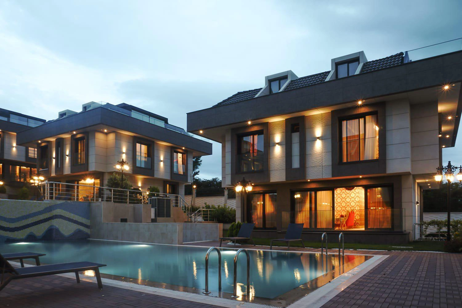 Виллы в современном жилом комплексе в Бейликдюзю, Стамбул, Турция