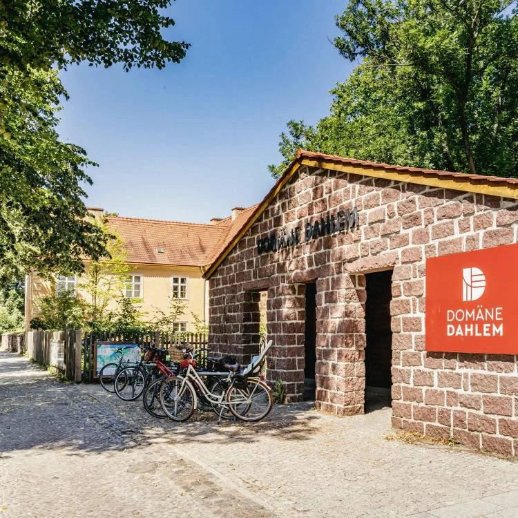 Квартиры в жилом комплексе в Далеме, Берлин, Германия