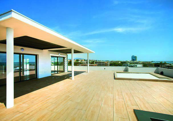 Квартиры в современном жилом комплексе в Прованс-Альпы-Лазурный берег, Франция