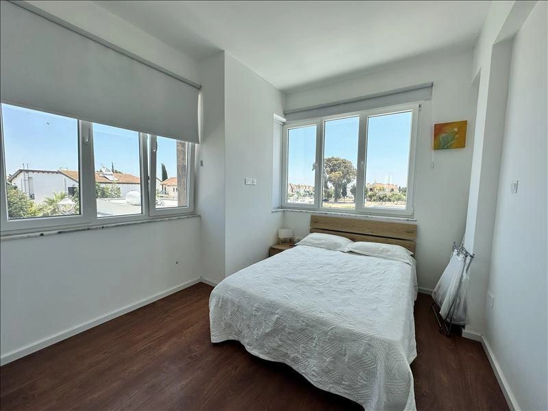 Дома в жилом комплексе у пляжа в Ларнаке, Кипр