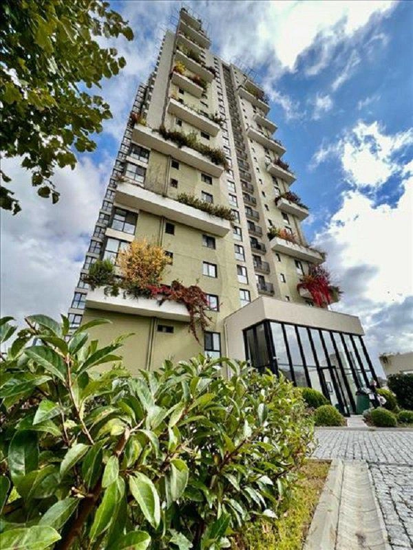 Квартиры с бассейном в Стамбуле, Турция