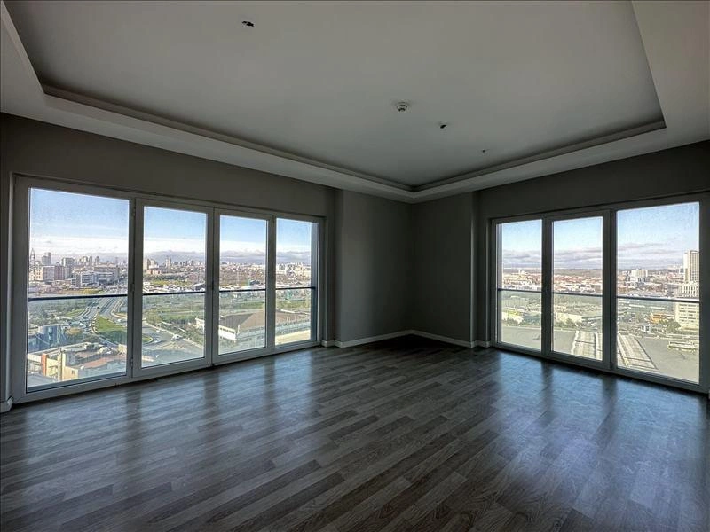 Квартиры в современном жилом комплексе в Стамбуле, Турция