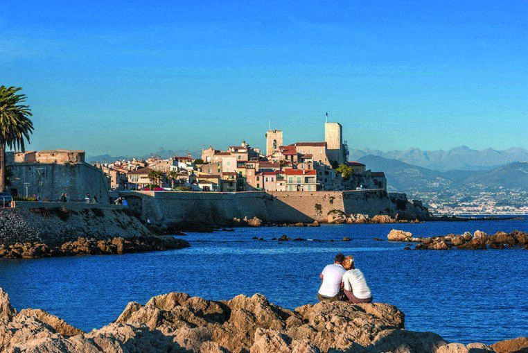 Апартаменты в современном жилом комплексе в Прованс — Альпы — Лазурный Берег, Франция