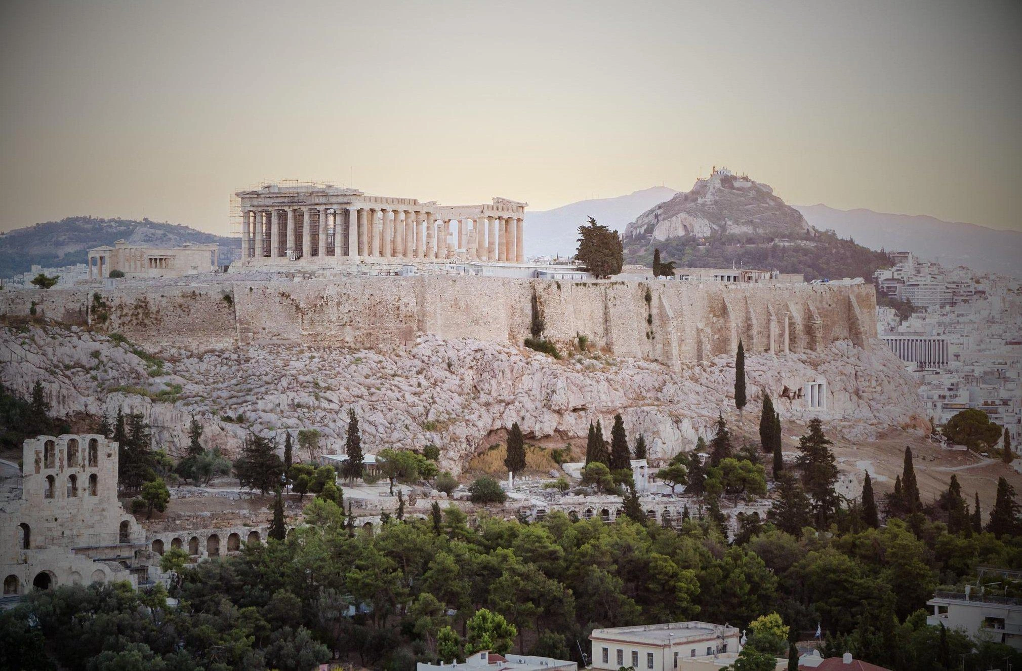 Меблированные апартаменты с гарантированным доходом в Аттике, Греция