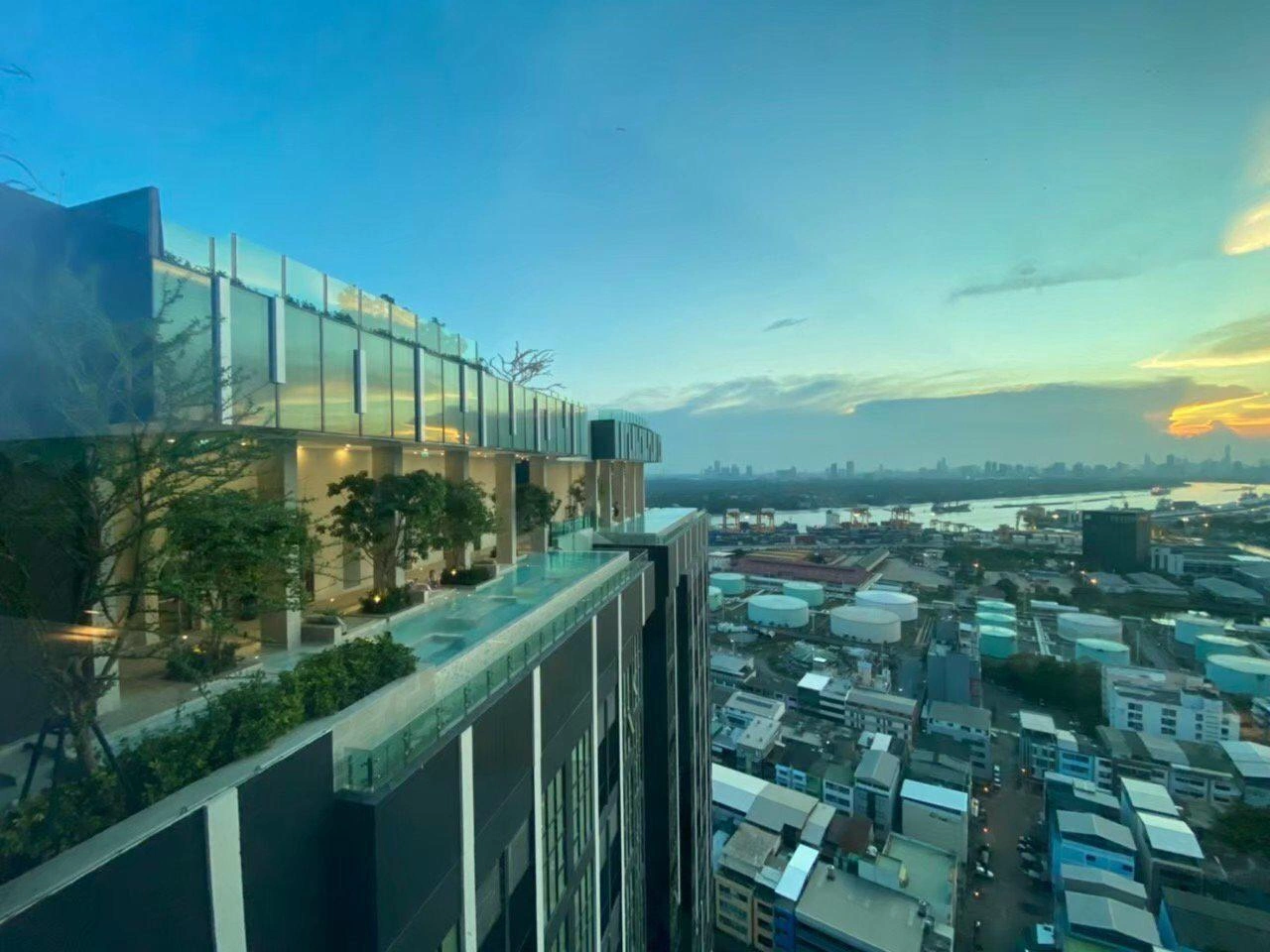 Апартаменты в современном жилом комплексе в районе Сукхумвит, Бангкок, Таиланд