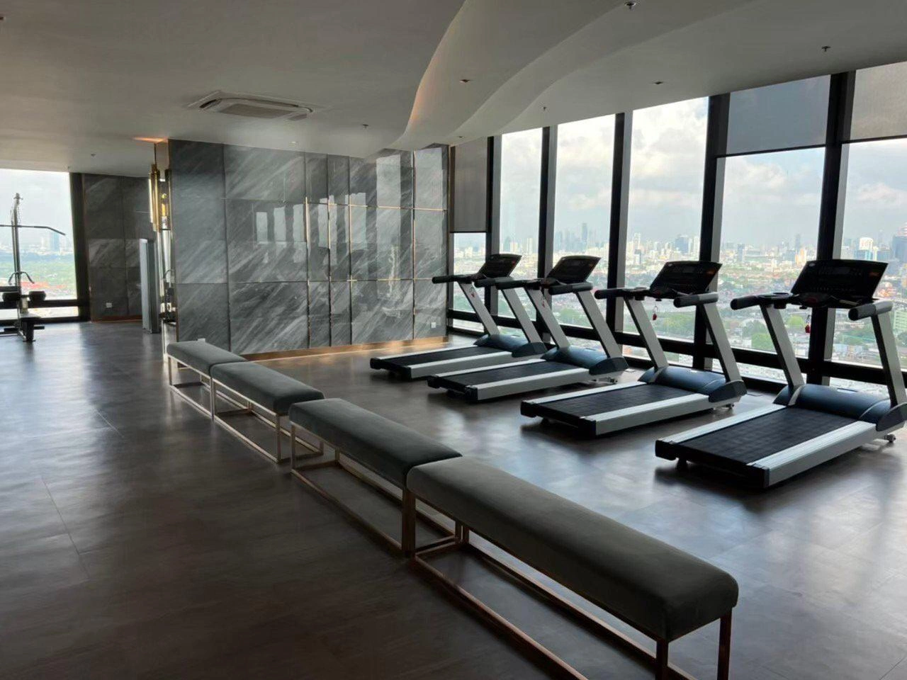 Апартаменты в современном жилом комплексе в районе Сукхумвит, Бангкок, Таиланд