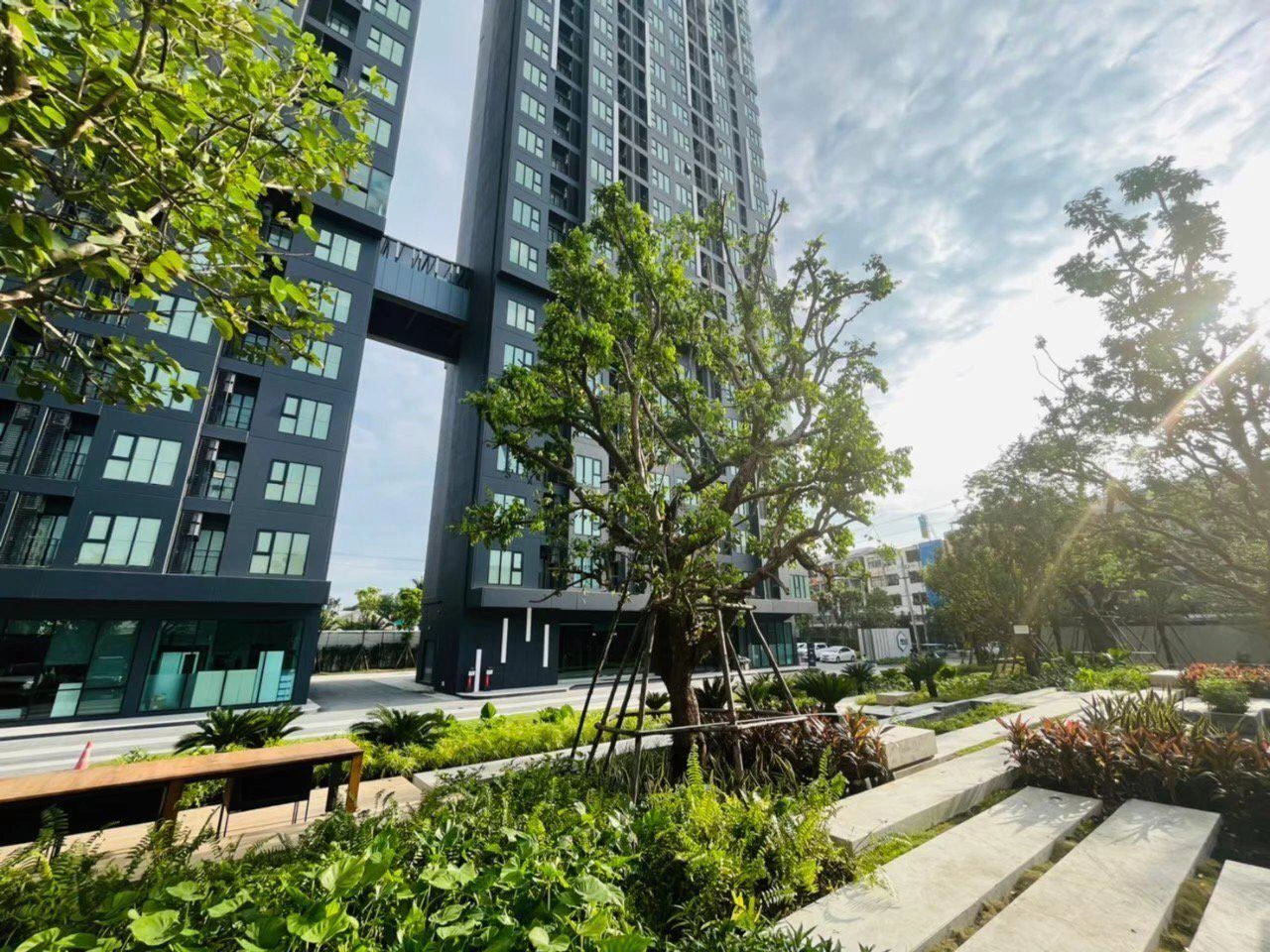 Апартаменты в современном жилом комплексе в районе Сукхумвит, Бангкок, Таиланд