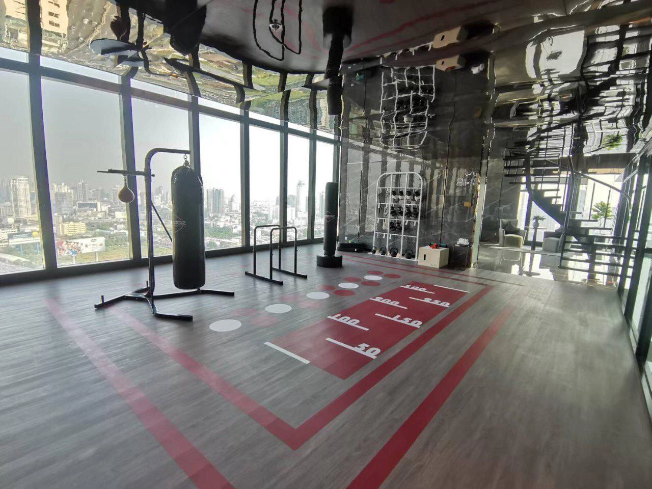 Апартаменты в современном жилом комплексе в районе Сукхумвит, Бангкок, Таиланд