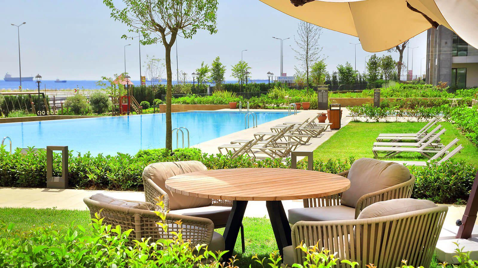 Квартиры в современном жилом комплексе в Стамбуле, Турция