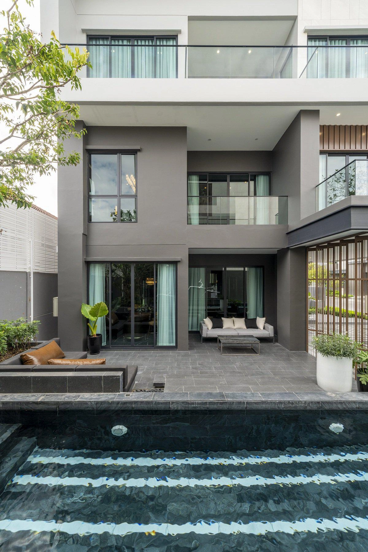 Виллы в современном жилом комплексе в Бангкоке, Таиланд