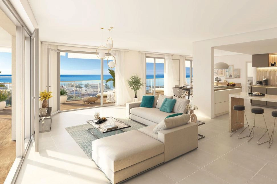 Просторные апартаменты с видом на море в Сен-Лоран-дю-Вар, Франция