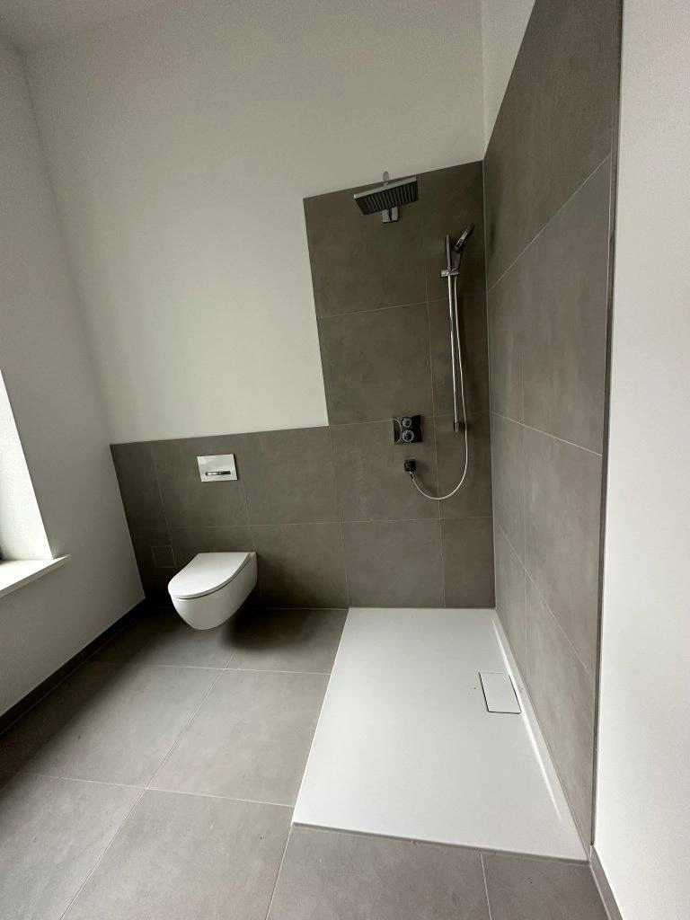 Квартиры в отремонтированном доме в Кройцберге, Берлин, Германия