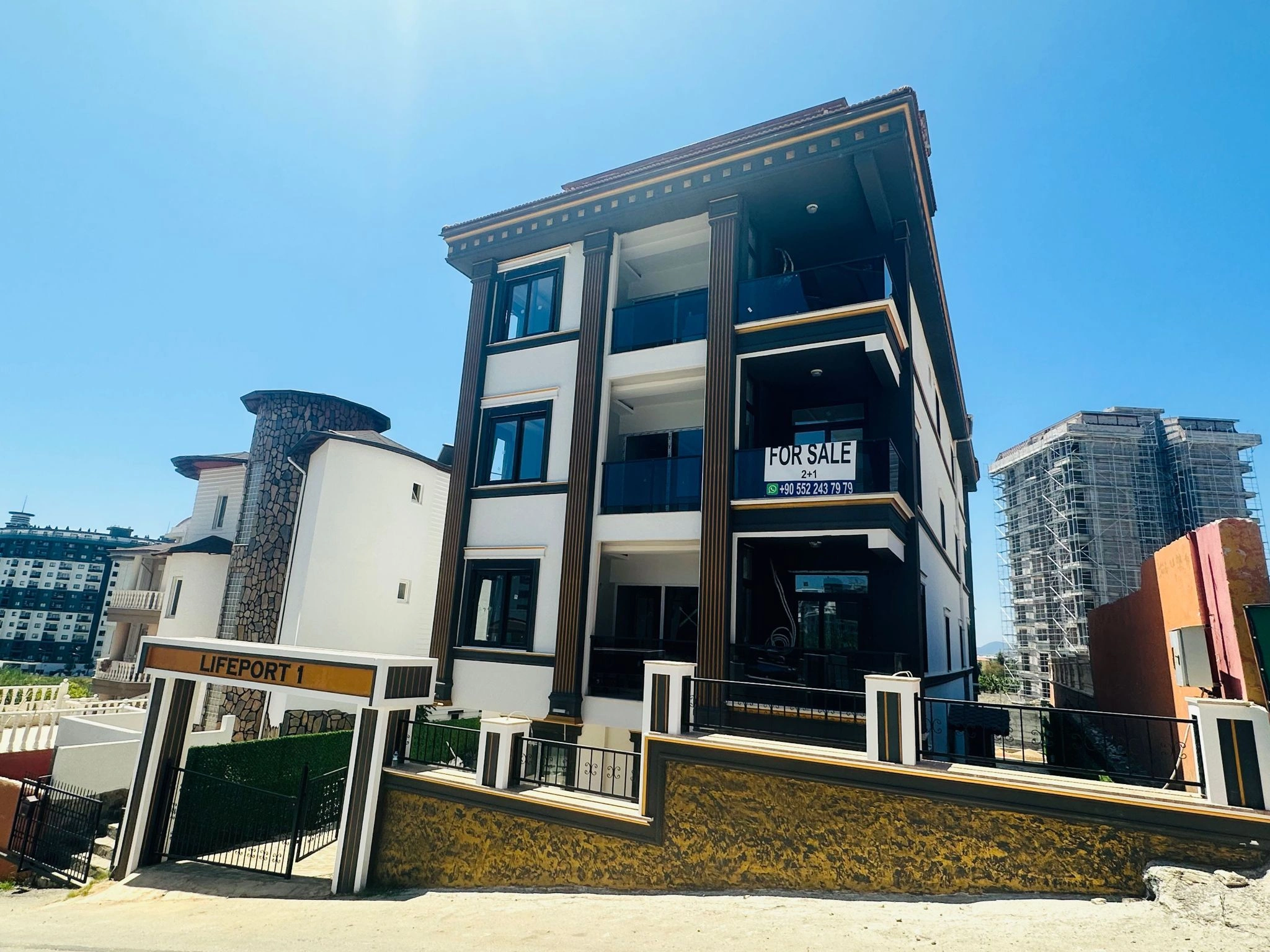 Апартамент 1+1 в Махмутларе