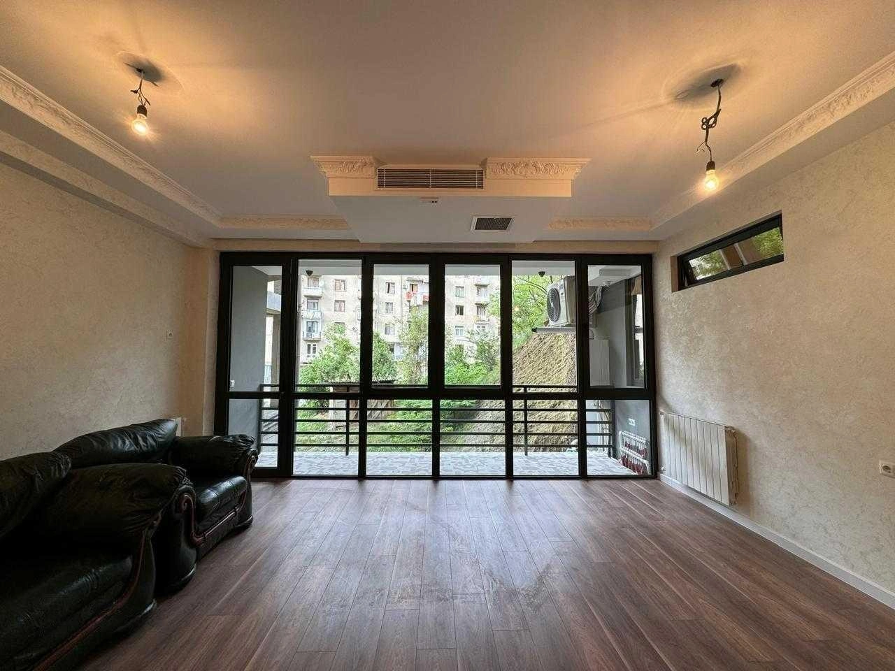 Квартира 3+1 в районе Ваке, Тбилиси, Грузия