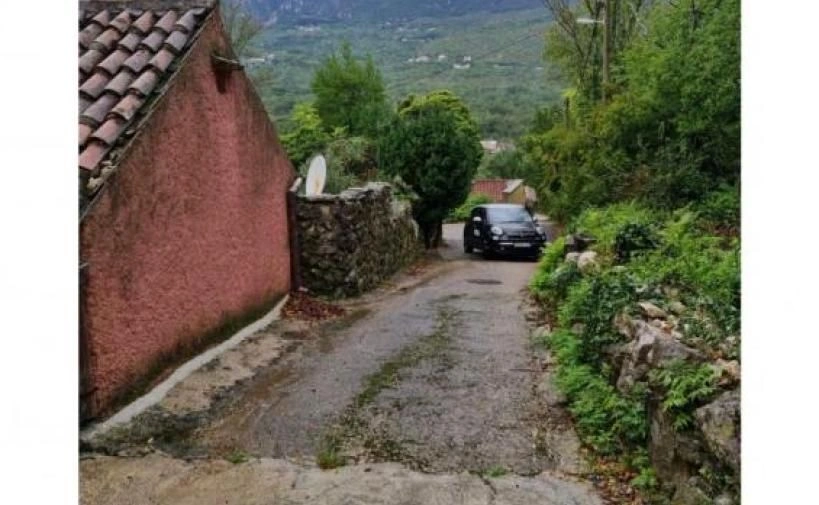 Дом площадью 120 м2 в Трибле возле моря