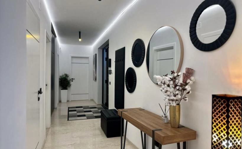 Apartment of 294 m2 with panoramic sea view